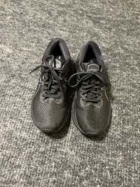 ASICS Gel Kayano 28 Running Performance Shoes Womens Size 8.5 Triple Black